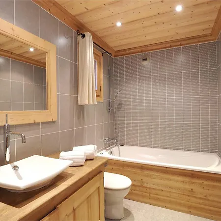 Chalet De 175M² A Courchevel Le Praz - Confort Et Charme Pour 10 Personnes - Sauna Et Terrasse - Fr-1-575-11 * Courchevel
