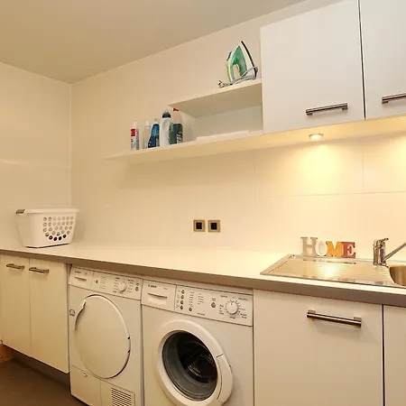 Hébergement de vacances De 175m² à Le Praz - Confort Et Charme Pour 10 Personnes - Sauna Et Terrasse - Fr-1-575-11