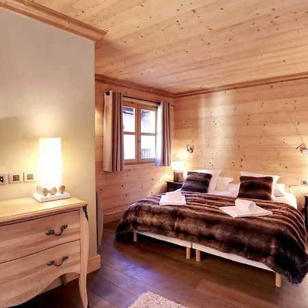 Casa de Férias Chalet de 175m² à Courchevel Le Praz - Confort et Charme pour 10 Personnes - Sauna et Terrasse - FR-1-575-11